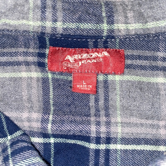 Men’s Flannel - Picture 3 of 3